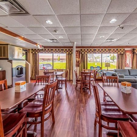 Econo Lodge Маунт-Лорел Экстерьер фото