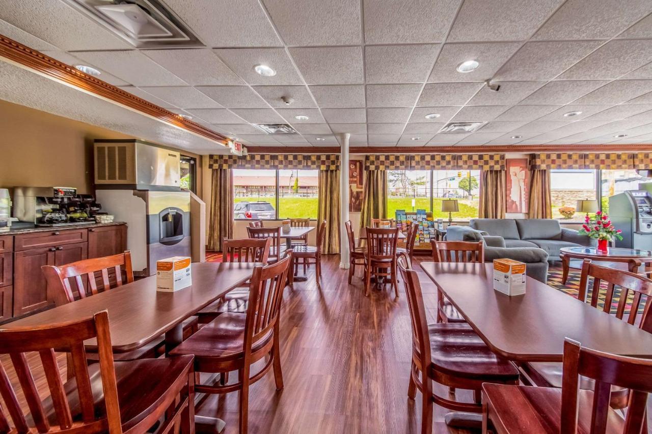 Econo Lodge Маунт-Лорел Экстерьер фото
