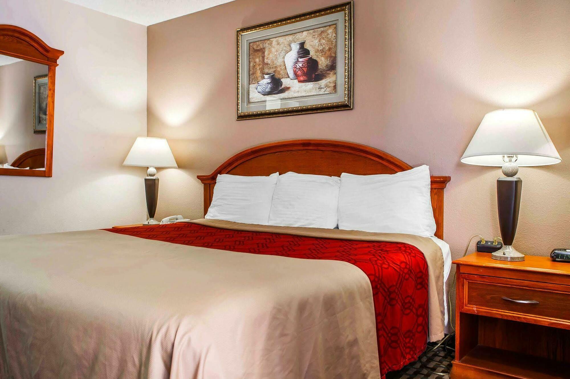Econo Lodge Маунт-Лорел Экстерьер фото
